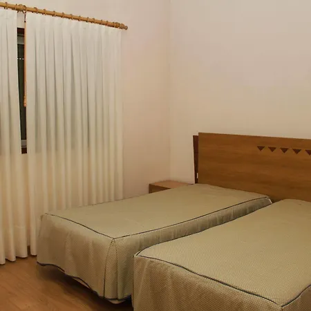 Chale מלון פארדס