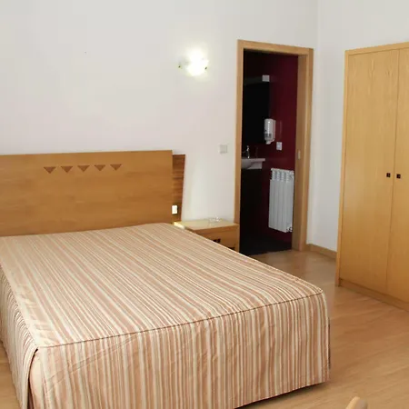 Chale מלון פארדס